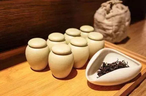高叶什么成语_高叶性感(2)