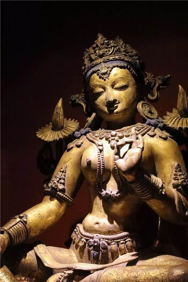 国博“古代佛造像展”增加近两百展品，昨起重新对外展出