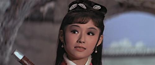 而1966年她饰演《大醉侠》