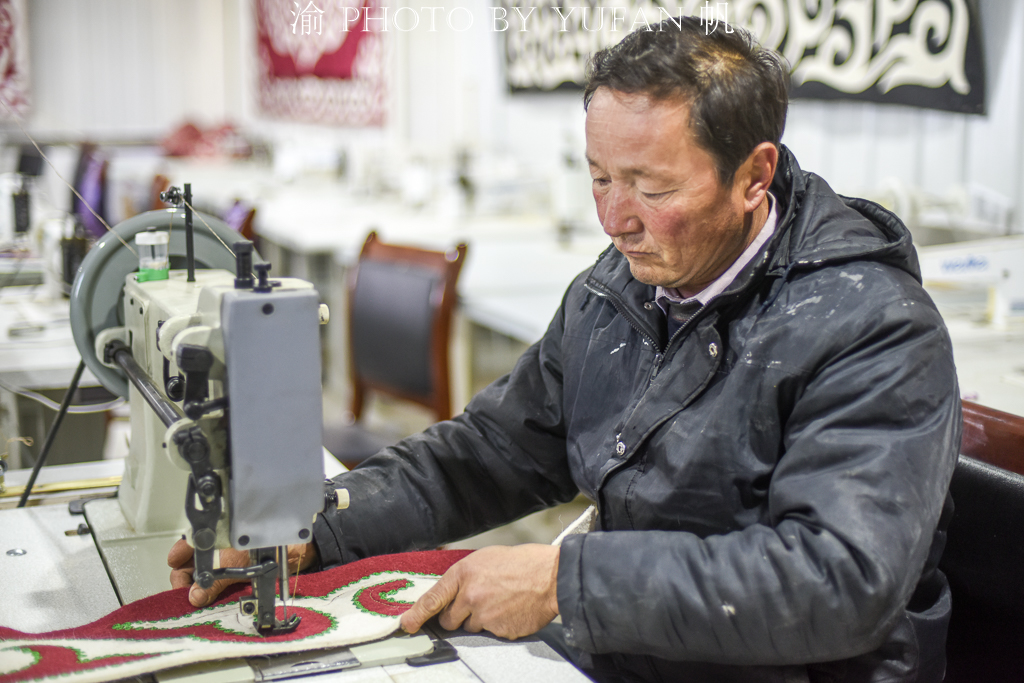 新疆少数民族刺绣之乡，阿勒腾也木勒用刺绣让老百姓就业增收