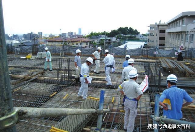 在日本当建筑工人有多挣钱?正式工月薪可达到4万元人民币以上!