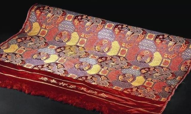 中国古代丝绸的价格为何堪比黄金?