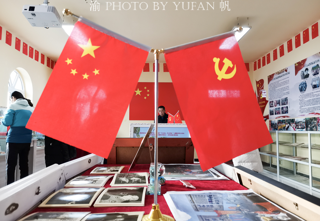 新疆塔城有位古稀老人,十年坚持在家升国旗,成全国民族团结楷模 新疆塔城有位古稀老人,十年坚持在家升国旗,成全国民族团结楷模