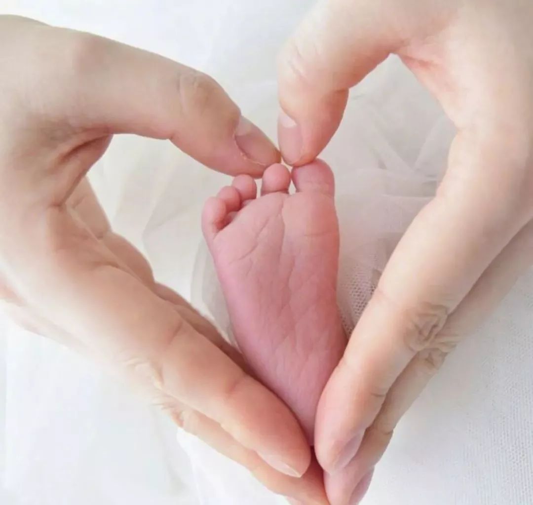 备孕十年没怀上孩子,女子腹痛去医院看病,医生