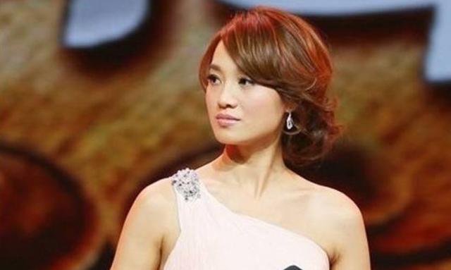 女艺人口误_德云社封箱口误照片