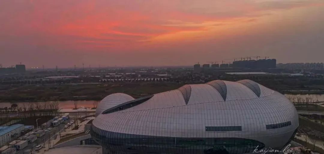 晚报君了解到启东圆陀角海门电视塔如皋奥体中心海安中洋豪生大酒店沪