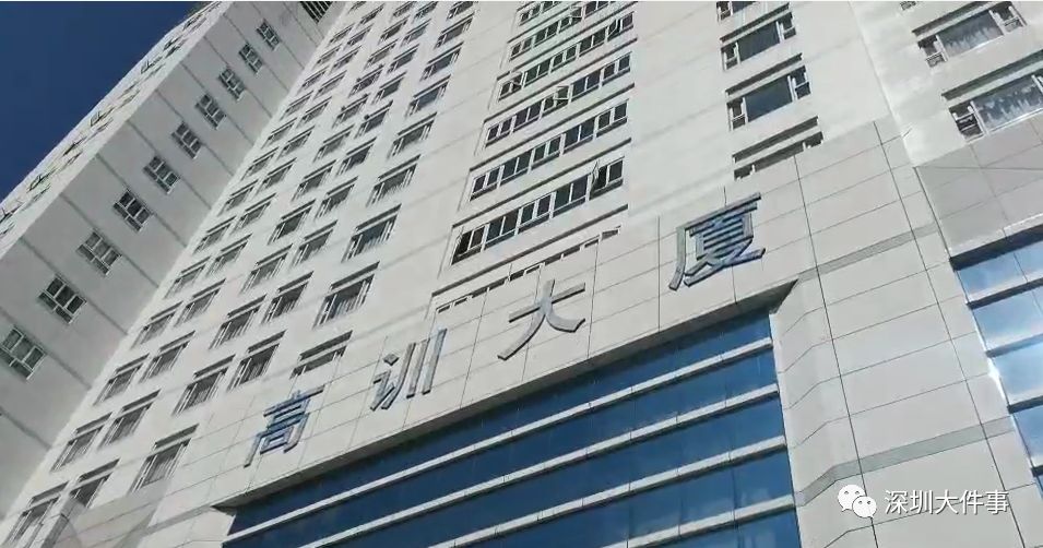 为一名女性记者从深圳市第二高级技工学校了解到,坠楼者为该校学生