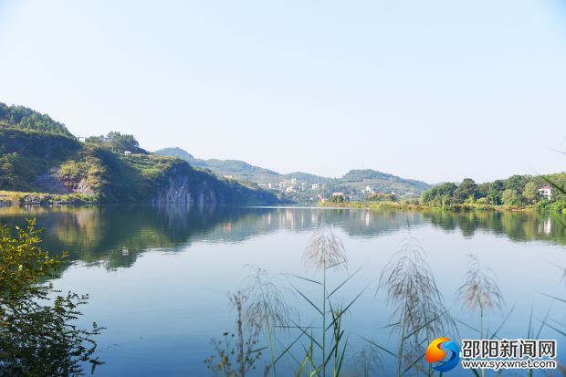 蓬莱岛内河整治是邵阳市大力推行河长制,守护水脉留住生态的缩影.