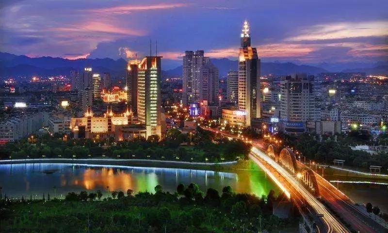 义乌市夜景 引用其中一位台商大哥的口述: "中式给人一种能让生活慢