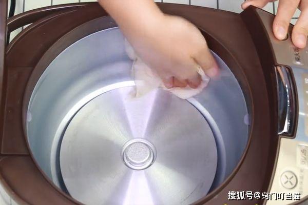 电饭煲太慢 a4837f32697d4ceb9f5ff995872306dd.jpeg