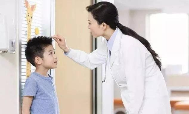 [萌妈不是虎妈]15岁儿子迟迟不长高，医生：娃这几个部位长，将来多半是长腿欧巴