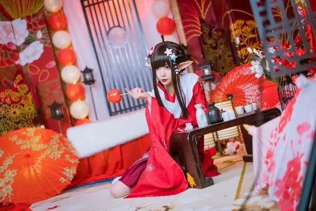 凹凸世界凯莉cos精美和服吸人目光