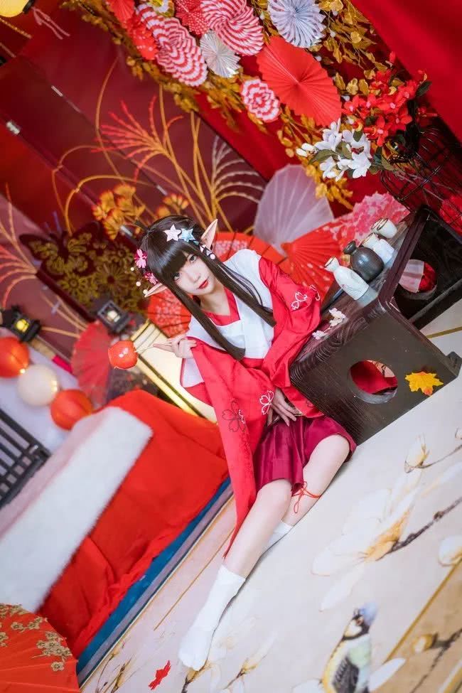 凹凸世界凯莉cos精美和服吸人目光