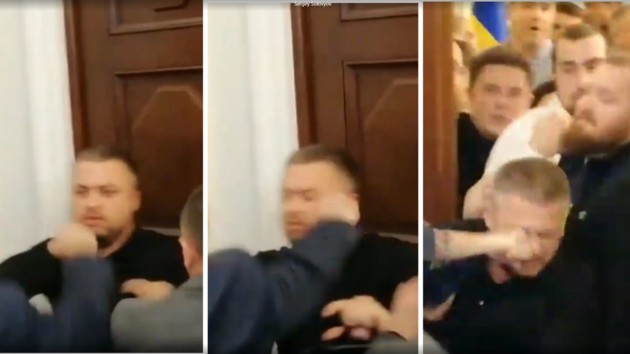 一片混乱！乌克兰议员开会时大打出手，其中一人因脑震荡入院