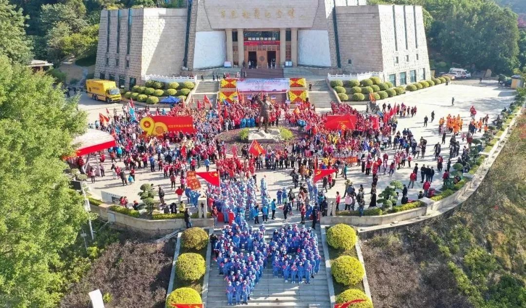 跨越时空的精神力量写在百色起义90周年之际