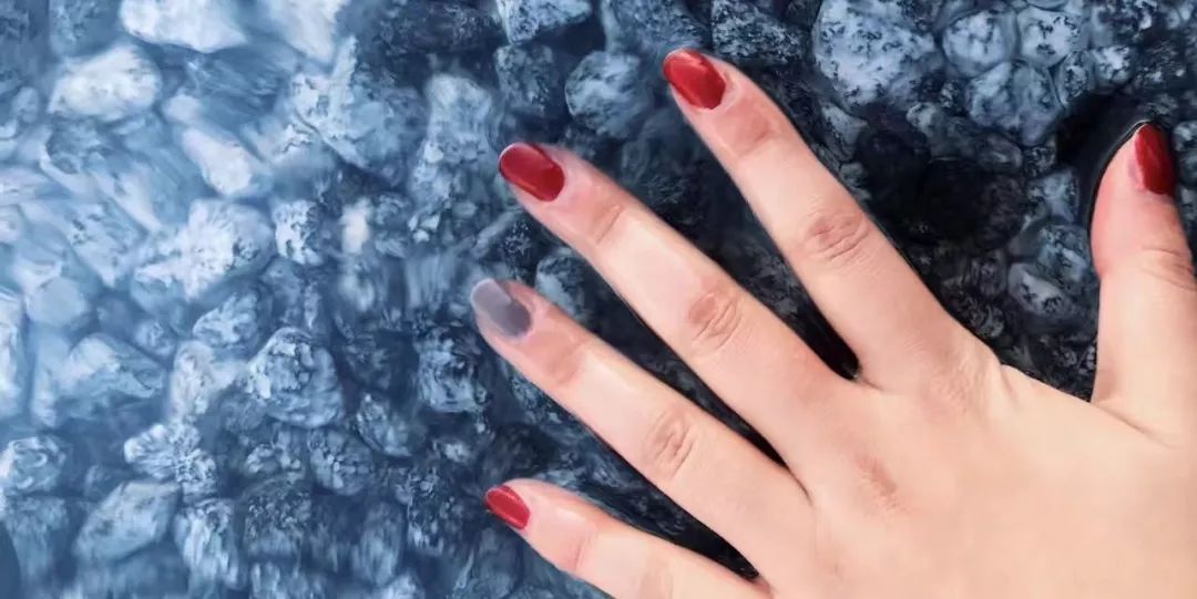 手是冰冷的是什么原因 f7bb6c713aba482997d14b3d89dda786.jpeg