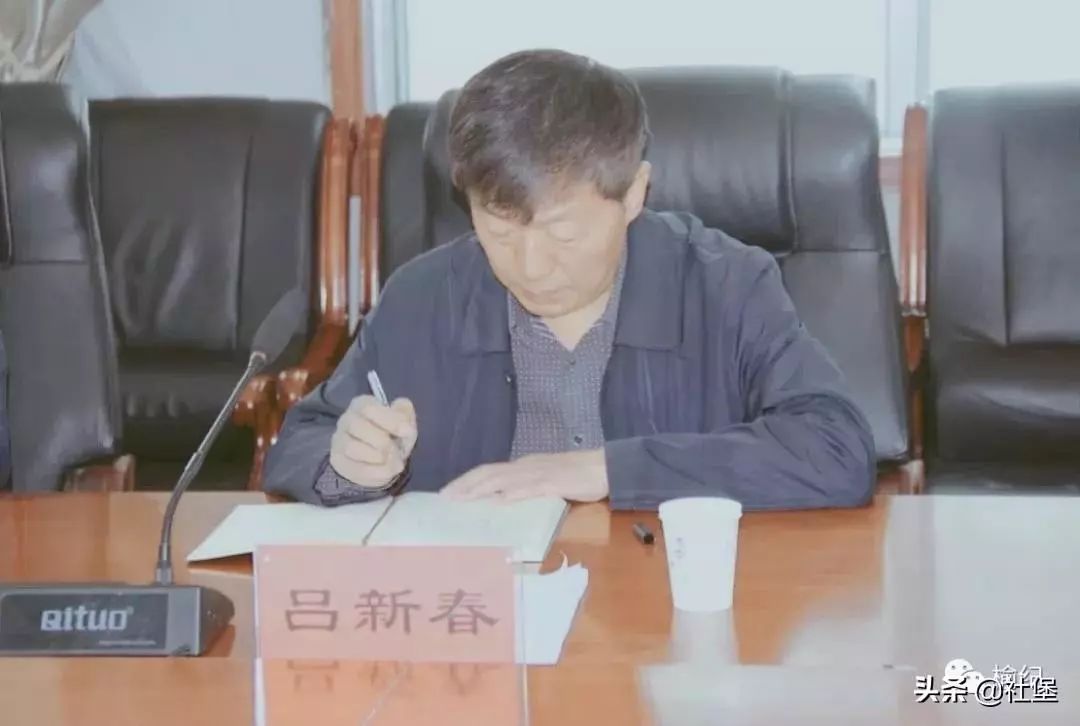 曾主要担任靖边县公安局党委书记,局长,横山县县长助理,横山县公安局