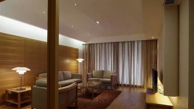 装修深色地板建议 0a8c2860b74240eba60854b5ac864804.png