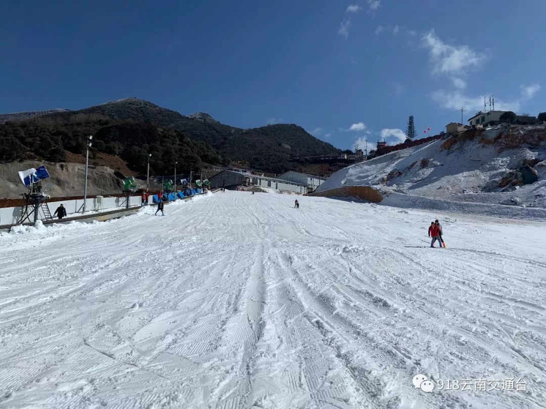 请关注 微信公众号"云南轿子雪山国际滑雪场".