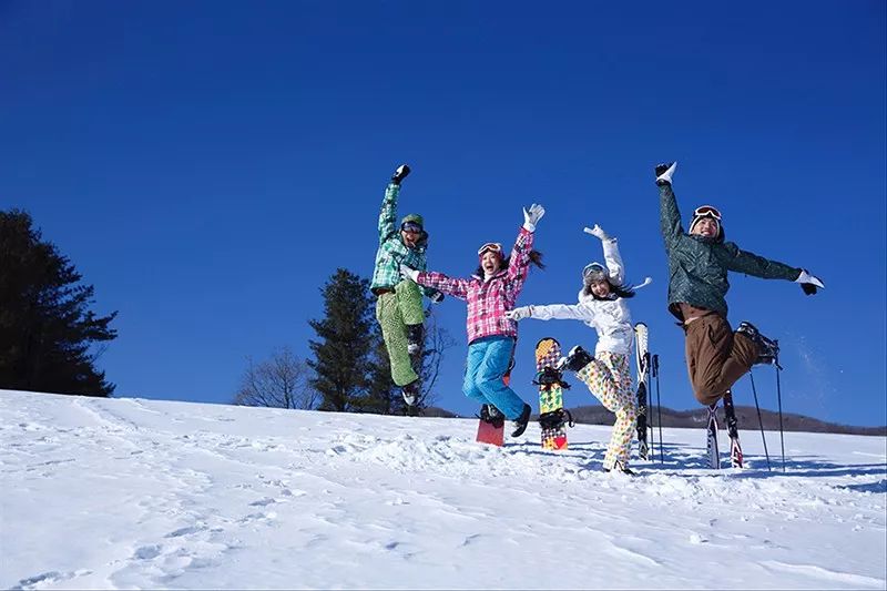 谈球吧体育冬季滑雪这些安全知识要记牢(图2)