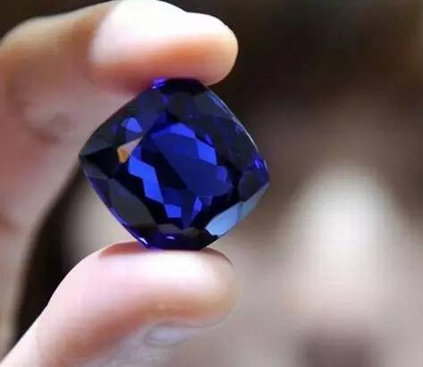 揭秘金丝玉玛：独特宝石背后的科学原理