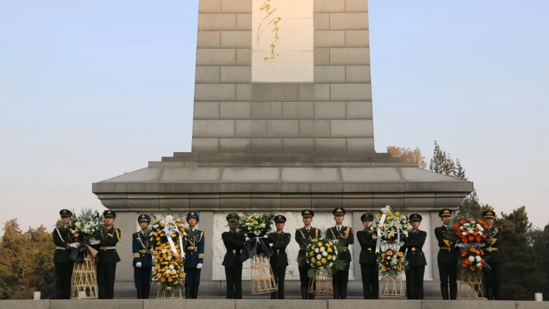 国家公祭日缅怀先烈勿忘国耻