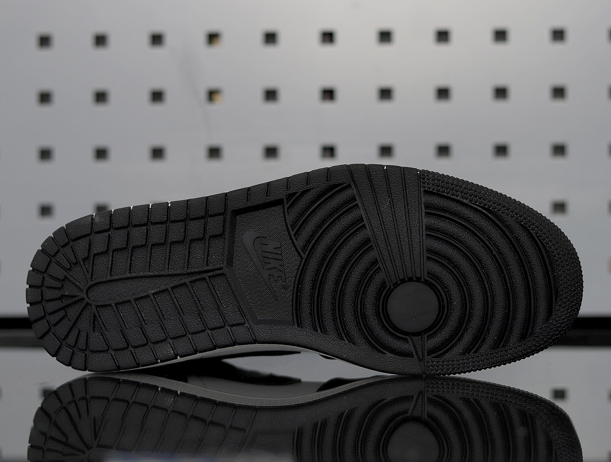 Nike Air Jordan 1 Mid ��Satin��˿�񲮾��а�