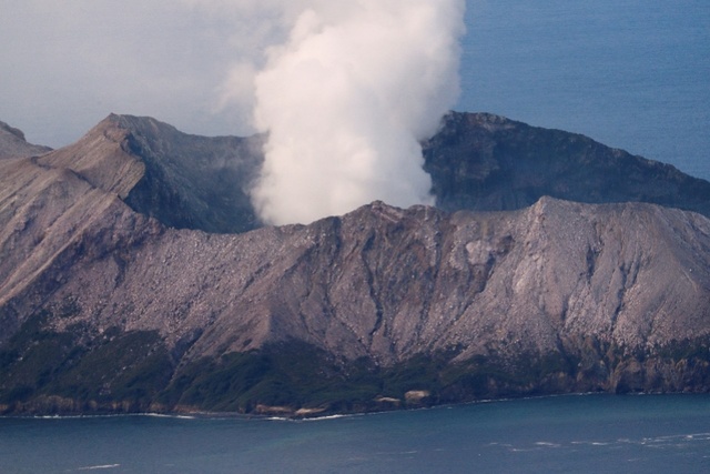 新西兰火山喷发怀特岛属于私人！涉事旅游公司三年均通过安全审计