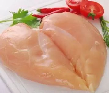 怎么解冻鸡胸肉不影响口感 8642ccd6447540ca95b4b30df84fe718.jpeg