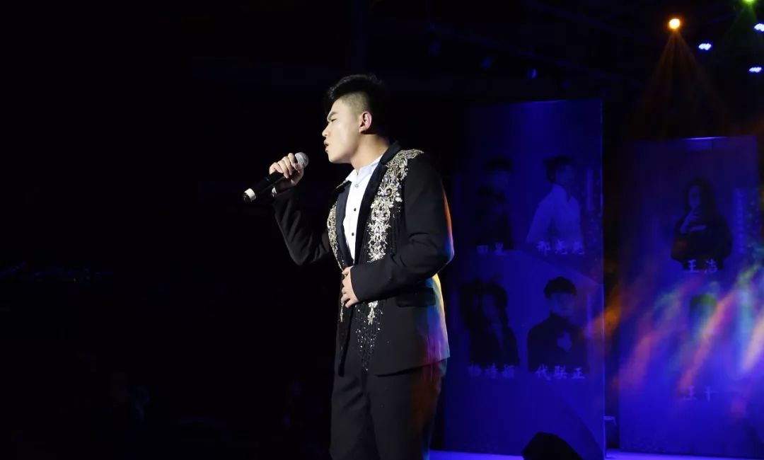 歌手大赛 | 请你为我,再将双手舞动