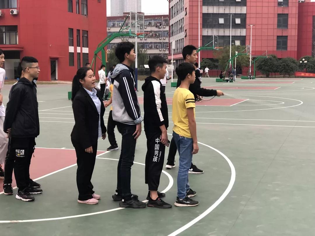 湖南湘江工贸学校师者身边的典范