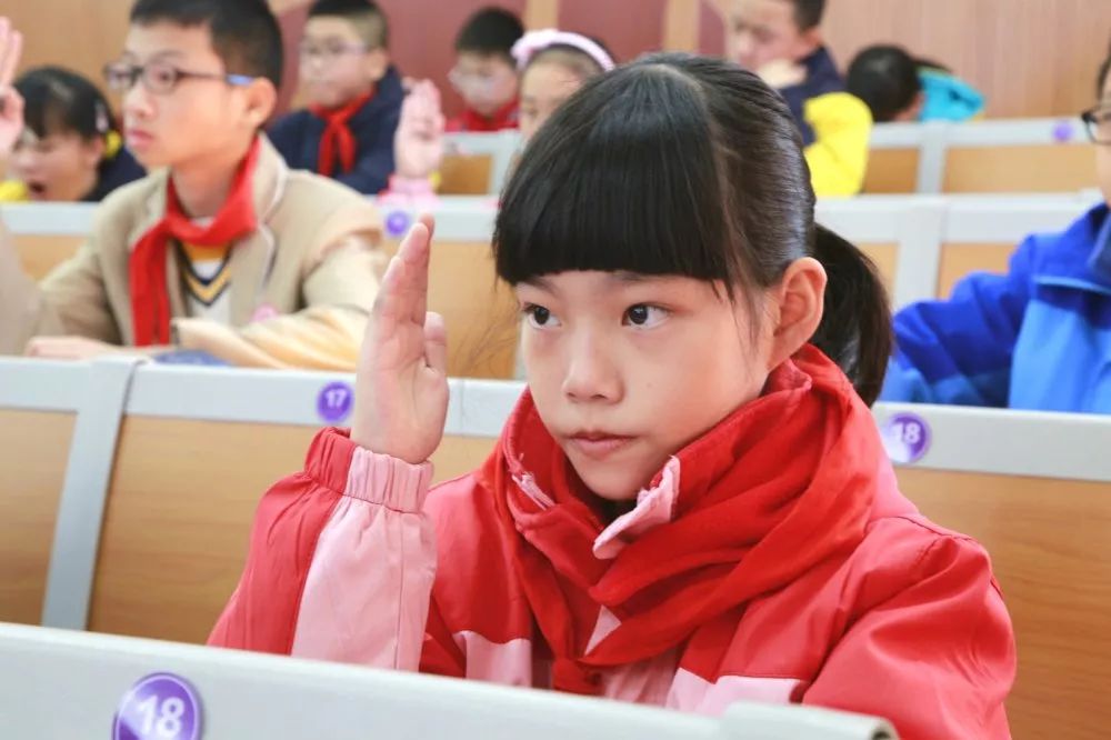 胸什么汗成语_成语故事简笔画(3)