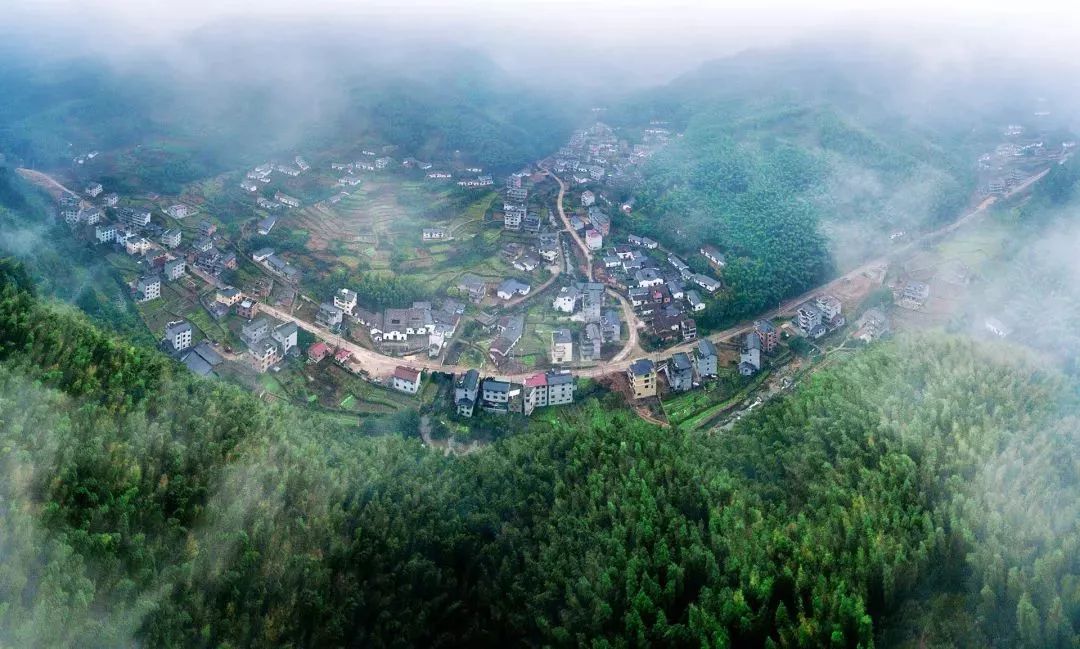 开化县人均GDP_浙江一城市 经济 稳定,生态环境好,是你家吗(2)