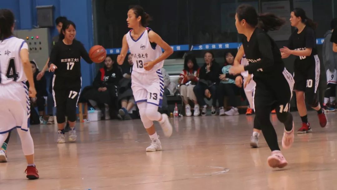 小组赛祩5场 东湖学院 vs 中南民族大学 41:52 小组赛祩5场 华中科技