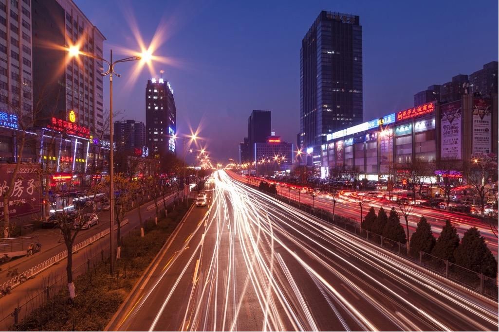 长风西大街和西中环交汇处,城市中轴线处,无可比拟的城市中心.