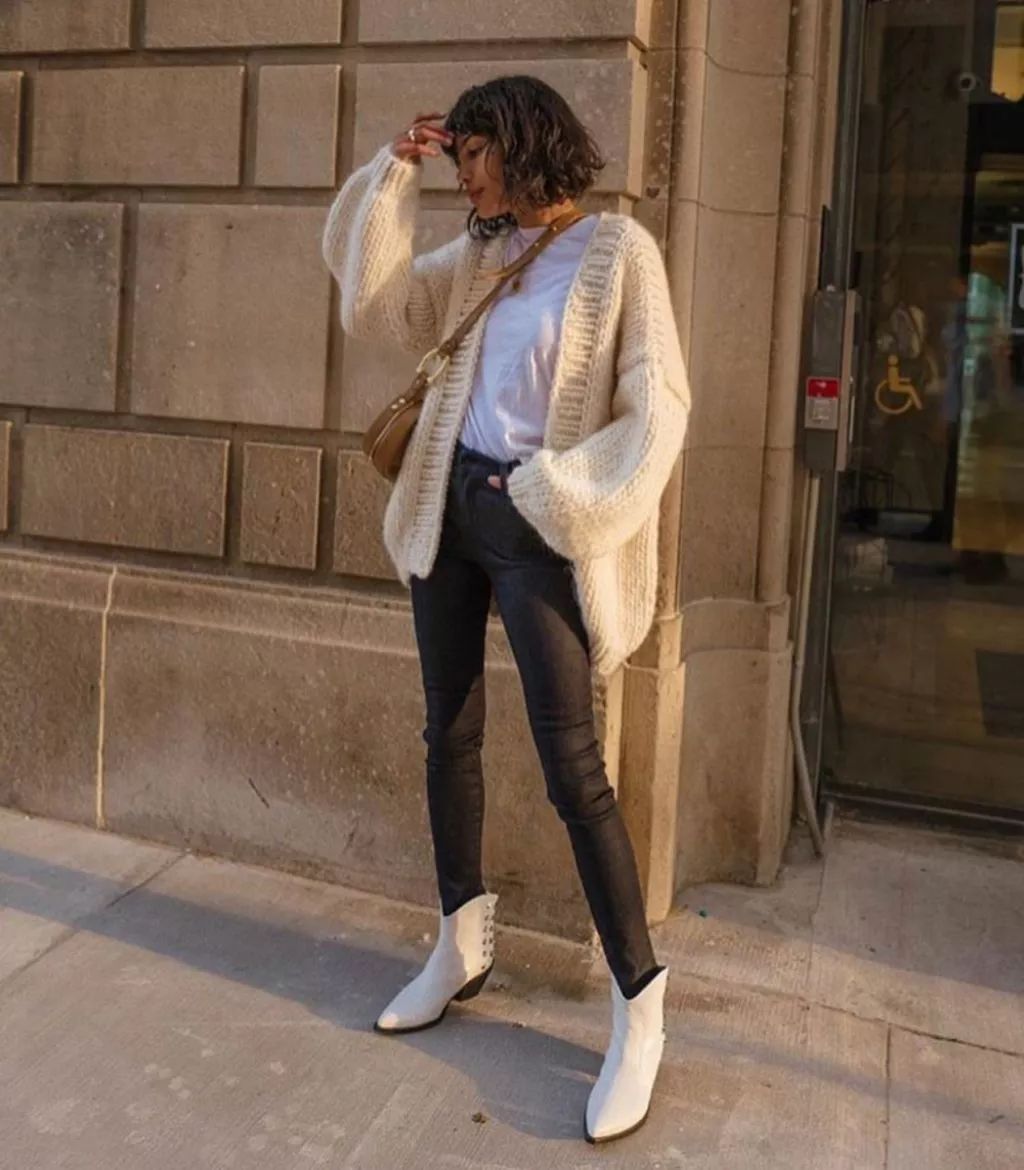 苹果型显瘦裤子 d4c8f41d65434e5c9ebdb96bf367fb63.jpeg