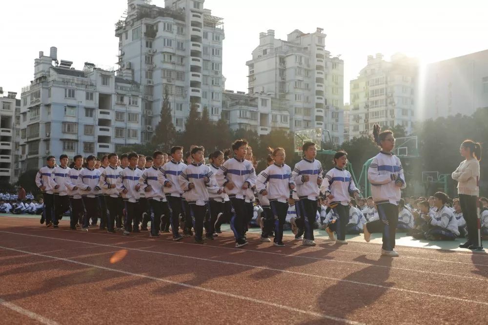 阳光奔跑青春闪耀瓯北五中2019学年第一学期跑操比赛