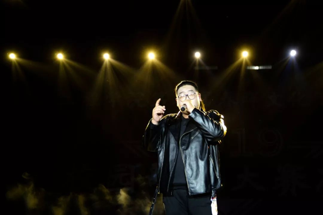 歌手大赛 | 请你为我,再将双手舞动