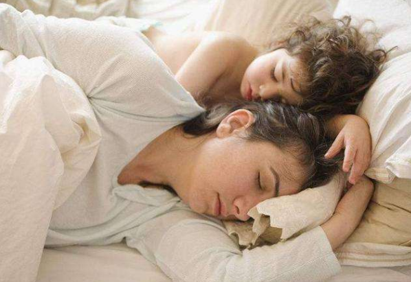 小孩一般几岁跟父母分床比较合适 f726f512719d4fd7bc5fb209278c762c.png