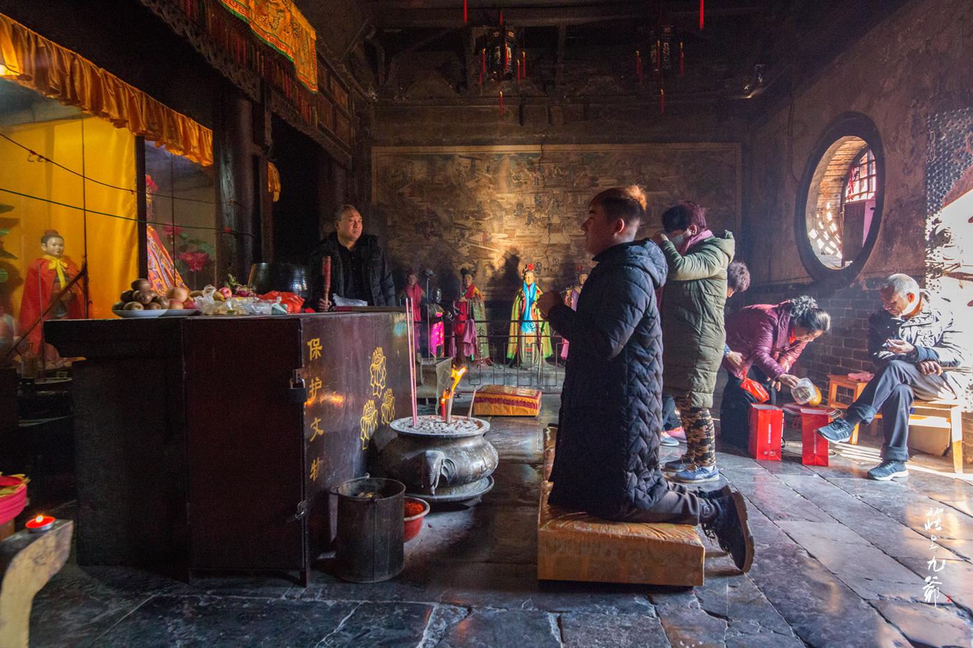 皇家公主骑虎登山 千古传奇 留下了中国三大悬空寺之一