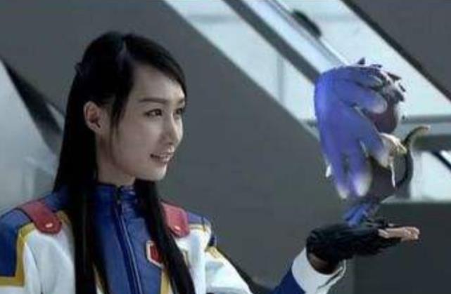 雷佳音老婆叫什么名字 490b658dac09442b94e67eabef4fbe79.jpeg