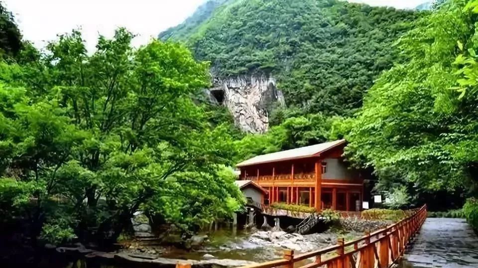湖北房县有多少人口_湖北房县青峰新闻(2)