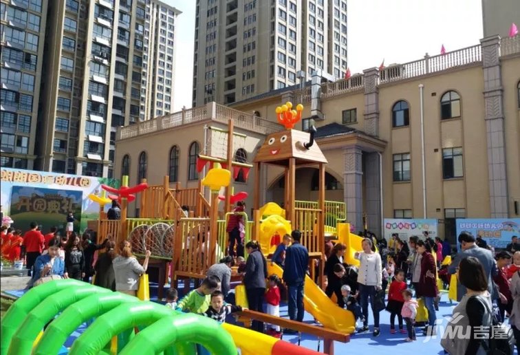 朗朗国际幼儿园