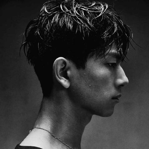 怎么样才可以不长喉结 f092c88d039e461e9828d7fc1abd0da9.jpeg