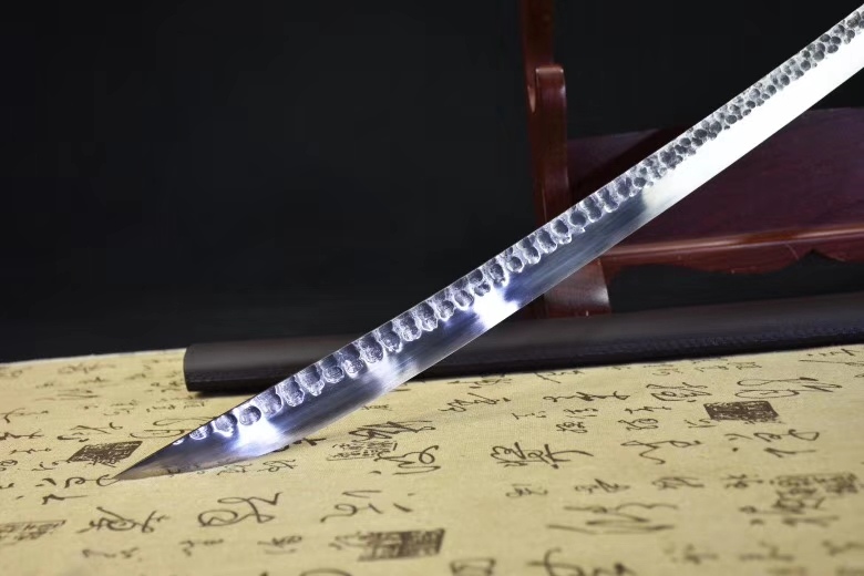 武士刀照片真实 0a10c3d4909848acbdfdfbe4f1238332.jpeg