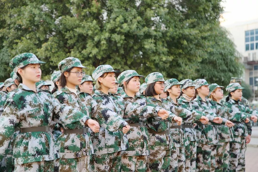 军训专题(二)| 这期军训文案我来推,19级萌新们的军训