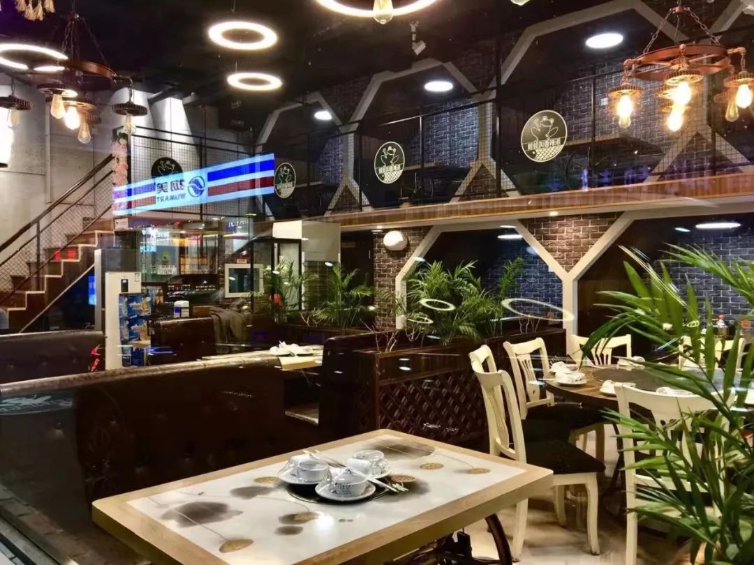 牛蛙|满屏都是腿！腿！腿！人均15+！这家15年的正宗四川干锅牛蛙吃到撑！蛙肉Q嫩弹牙