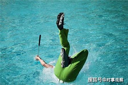 梦见老公掉水里结果很快他自己又上来了，寓意与解析