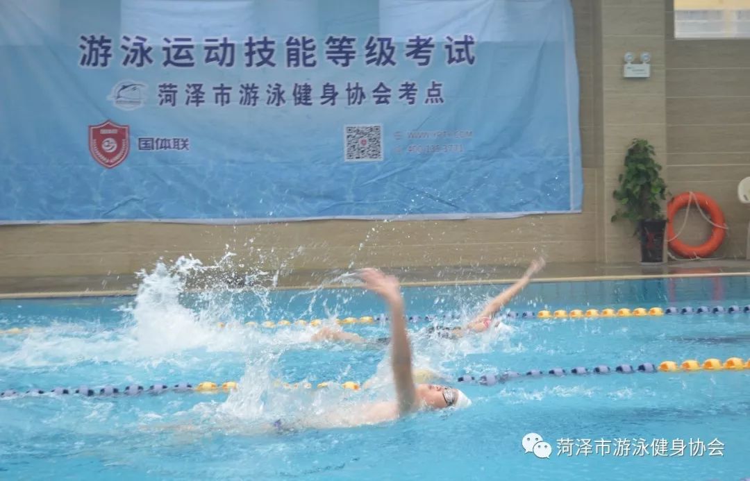 其中石浩宇,赵嘉欣获得了八级游泳运动技能等级