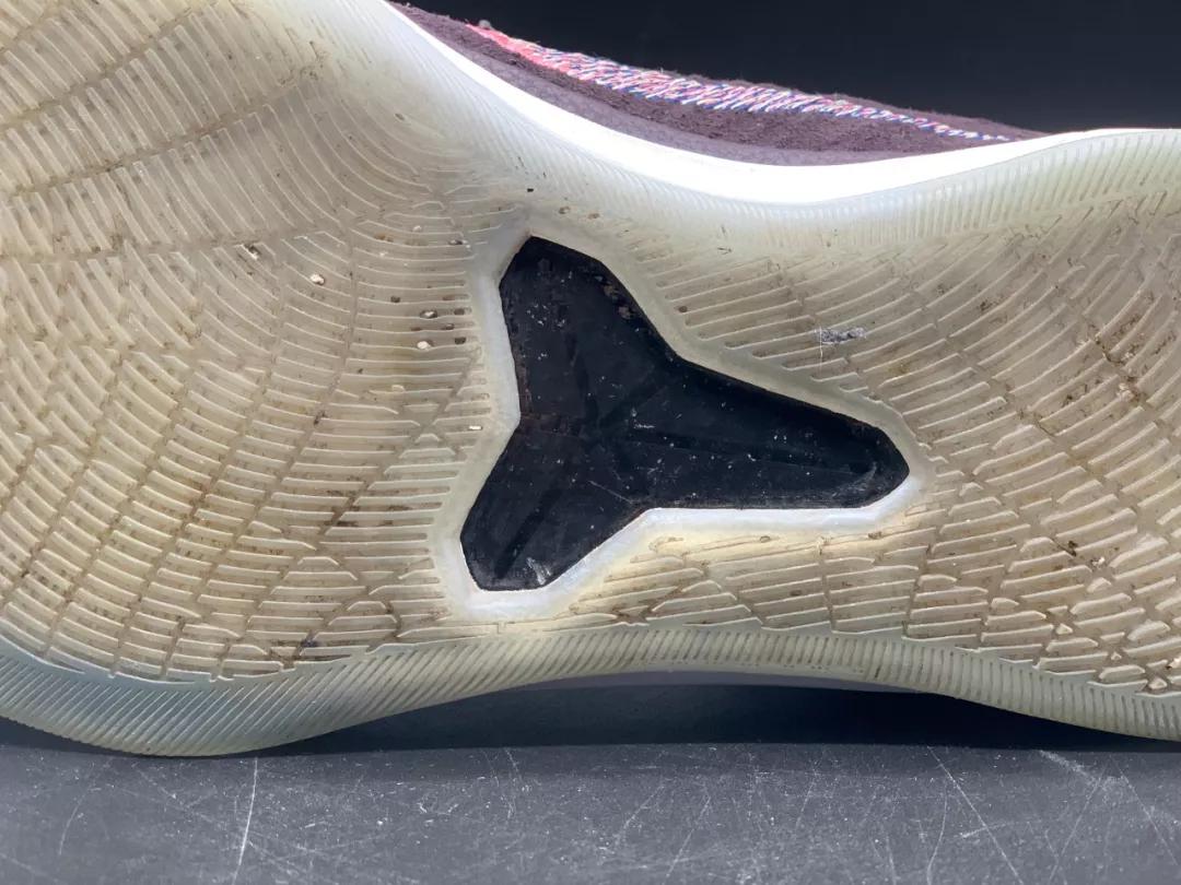 原创科比退役后最好的实战球鞋?nike kobe ad mid开箱测评